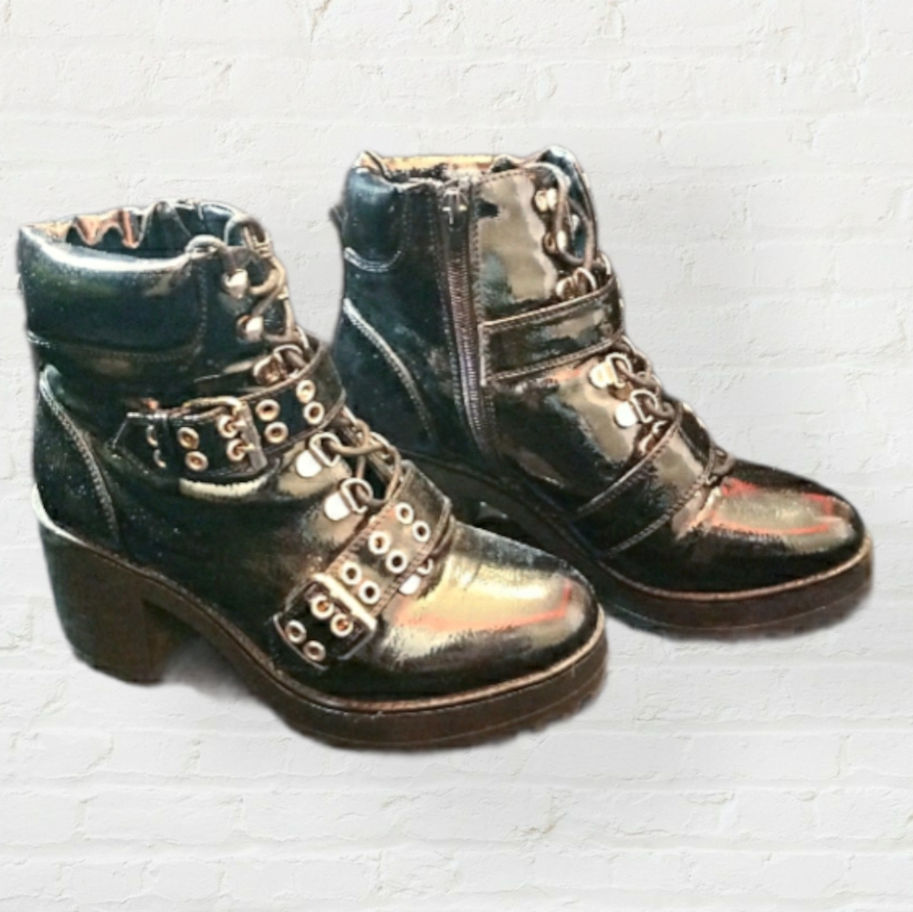 GUC Nasty Gal Buckled Heeled Boots Sz 5